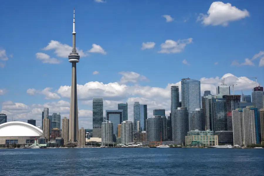 Toronto skyline with the CN Tower